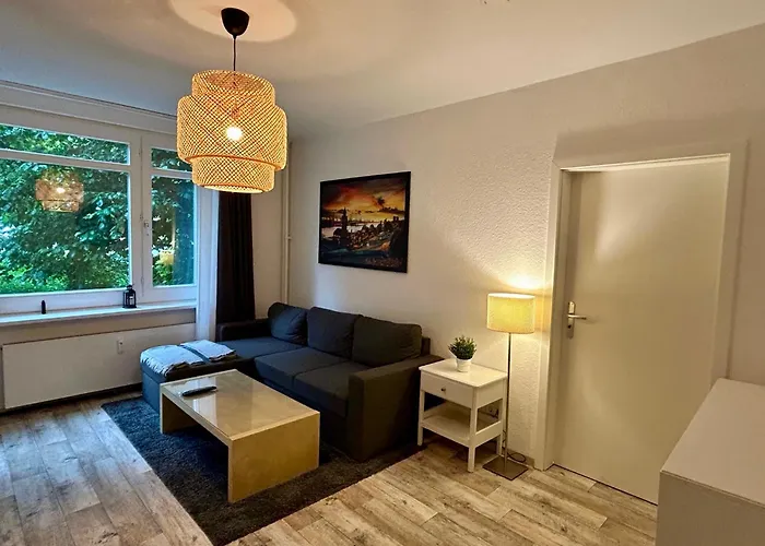 Gemuetliche Zentralgelegene 2 Zimmer Wohnung In Hamburg