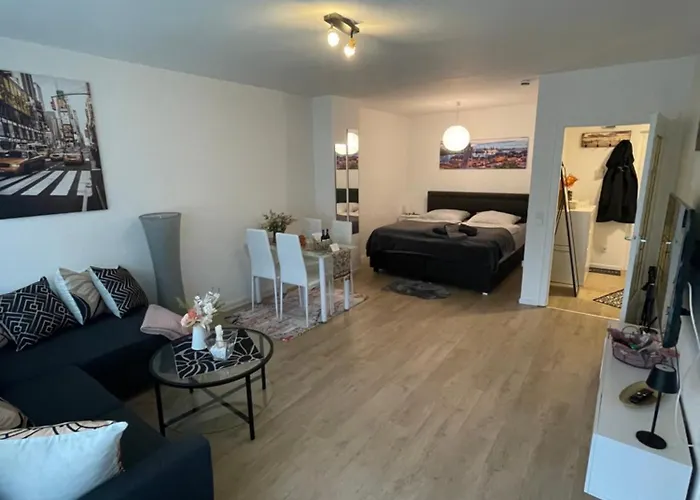 Gemuetliche, Moderne Wohnung Fuer 2-4 Personen