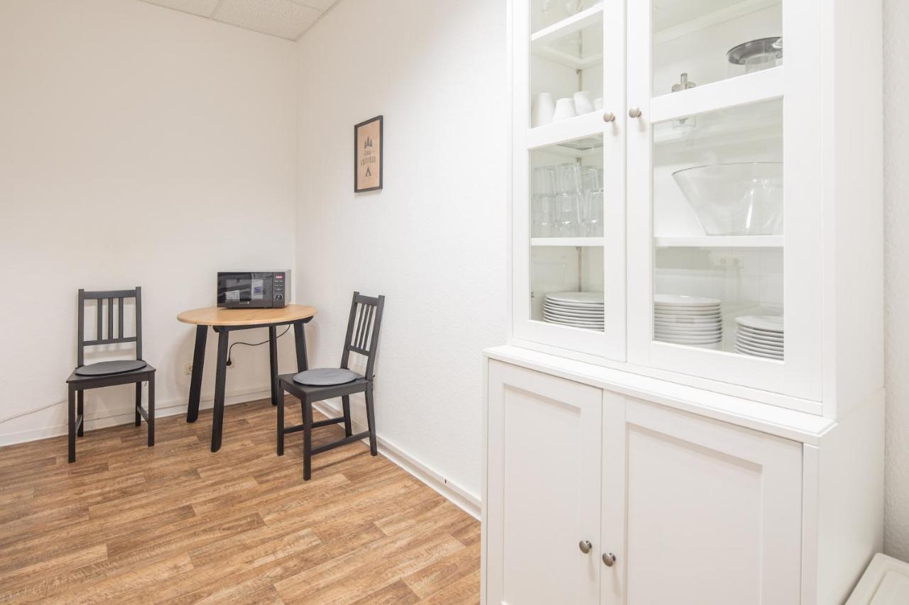 Spacious In For 12 Apartment *
