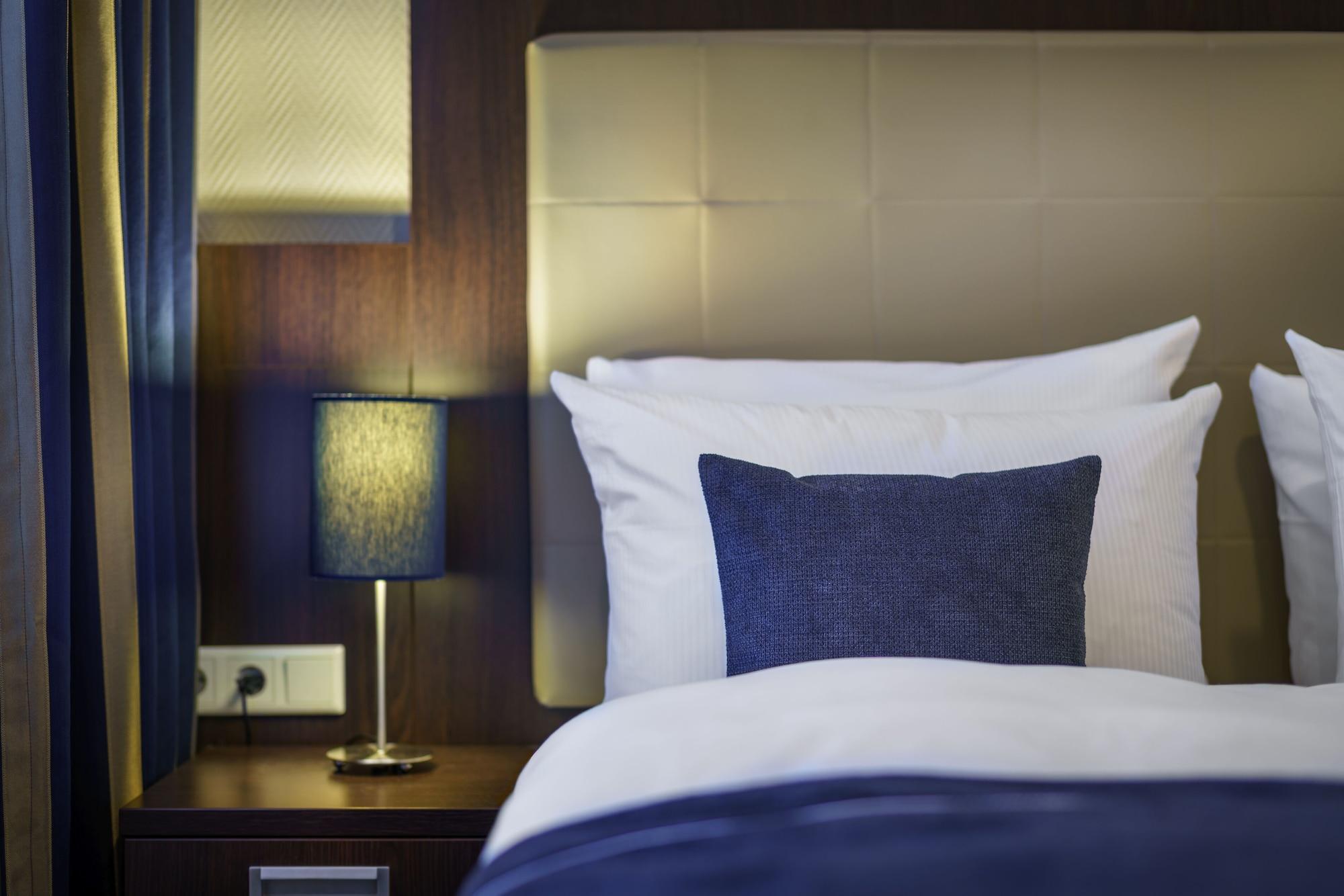 Continental Hauptbahnhof 3* Hamburgo