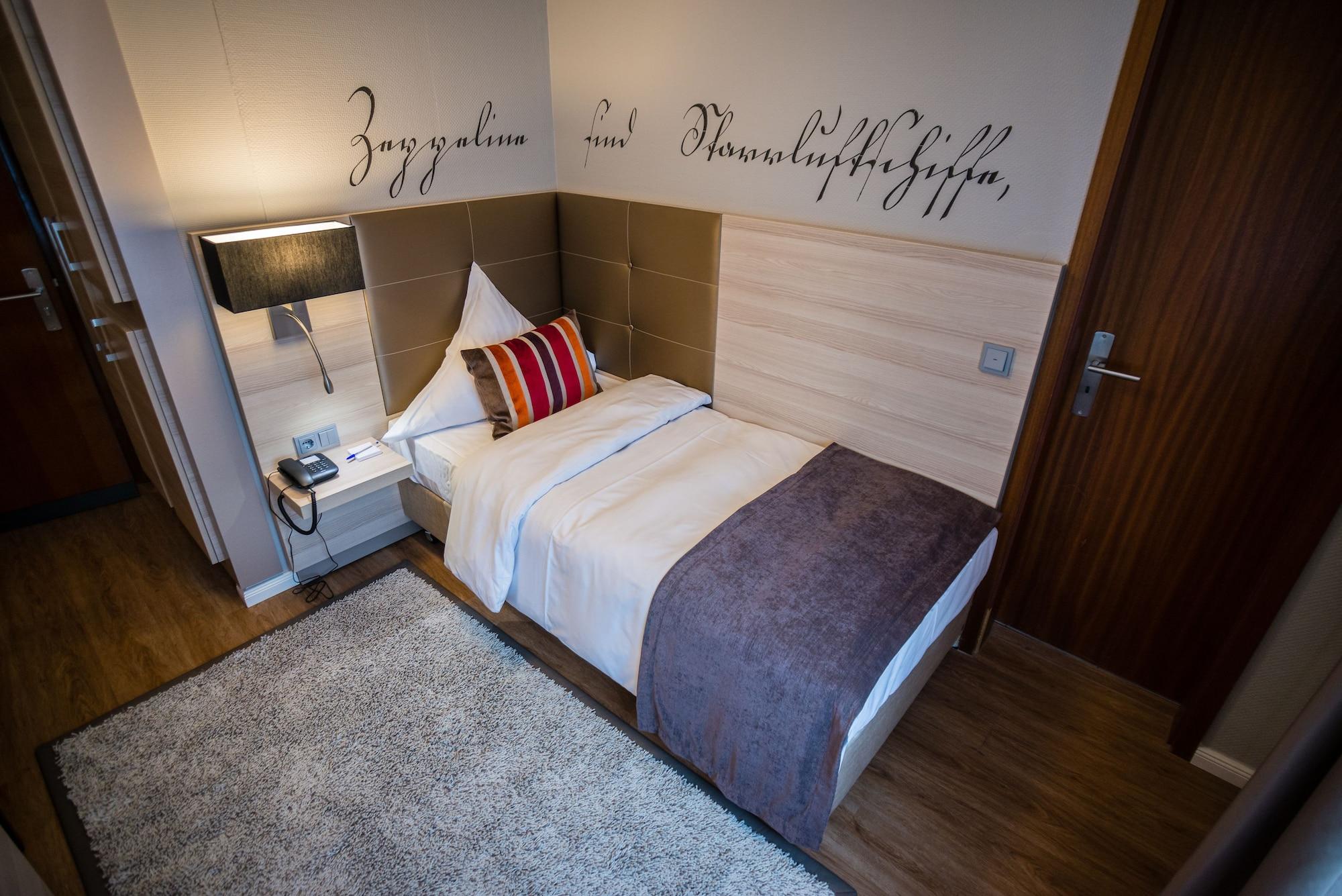Zum Zeppelin Hotel Hamburg