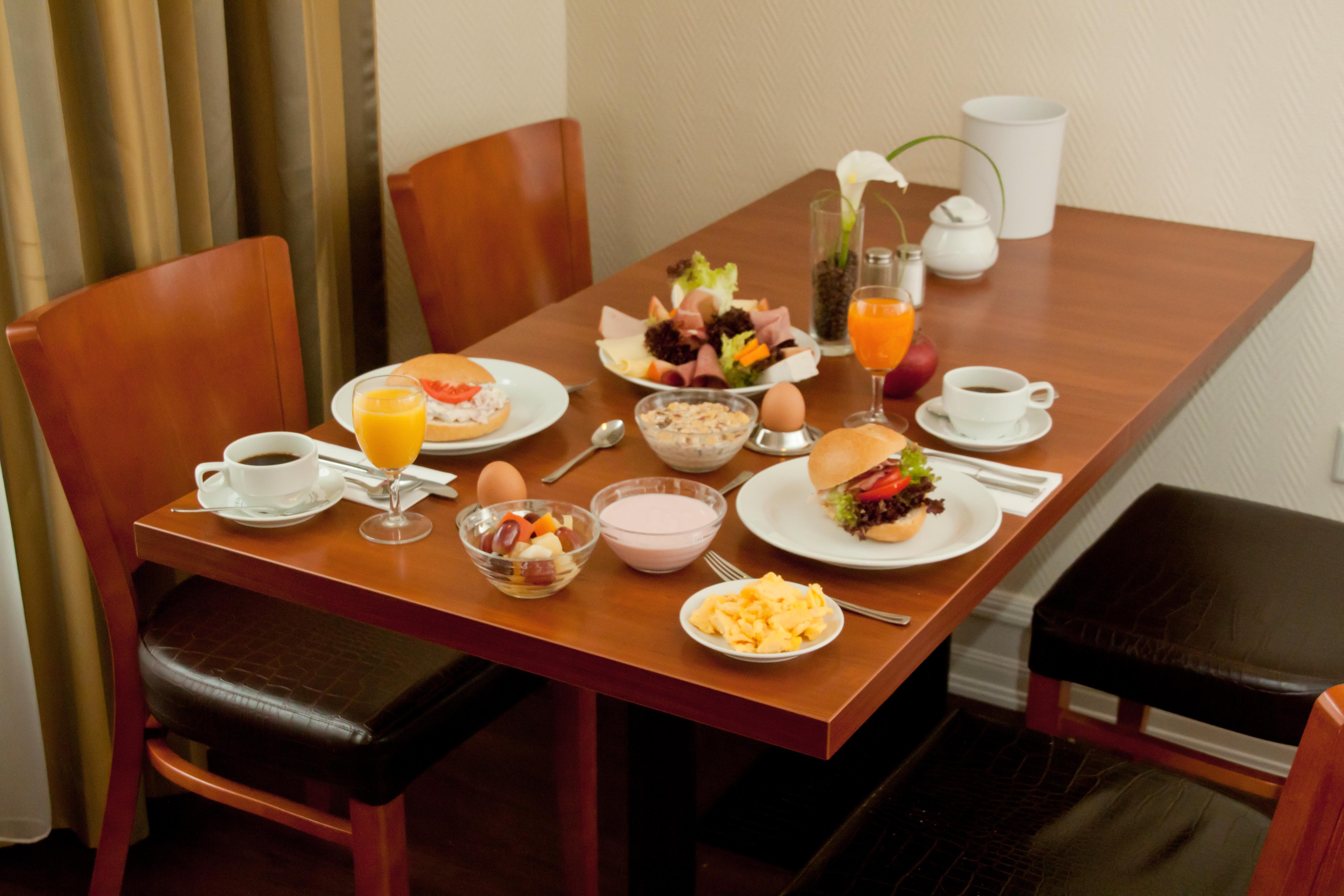 Hotel Continental Hauptbahnhof Hamburgo