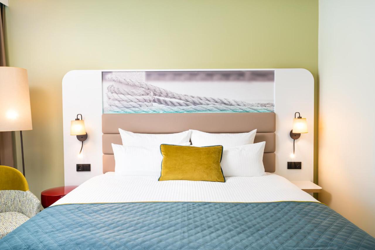 Leonardo Altona 4*