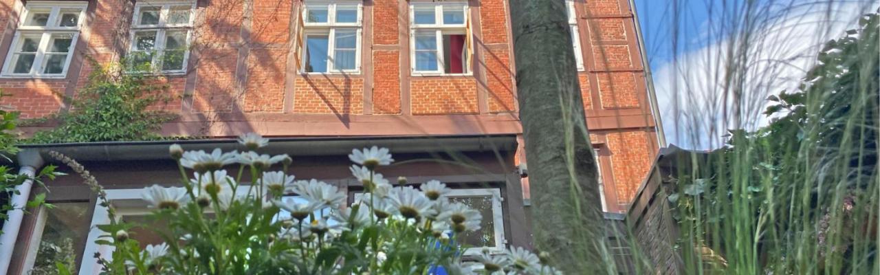 Frauenhotel Hanseatin - Women Only 2*