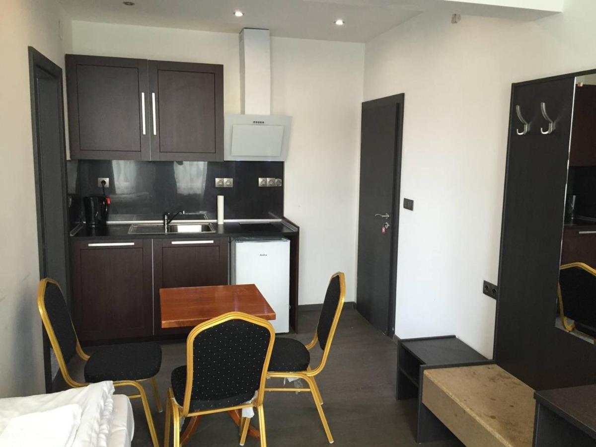 City Suite Apartments