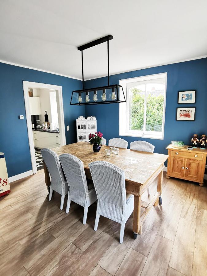 Haus Am Deich 47 Stilvolles An Der Elbe In Stadtnaehe Ferienhaus Hamburg