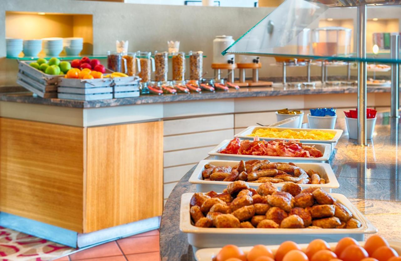 Hotel Leonardo Airport 4*