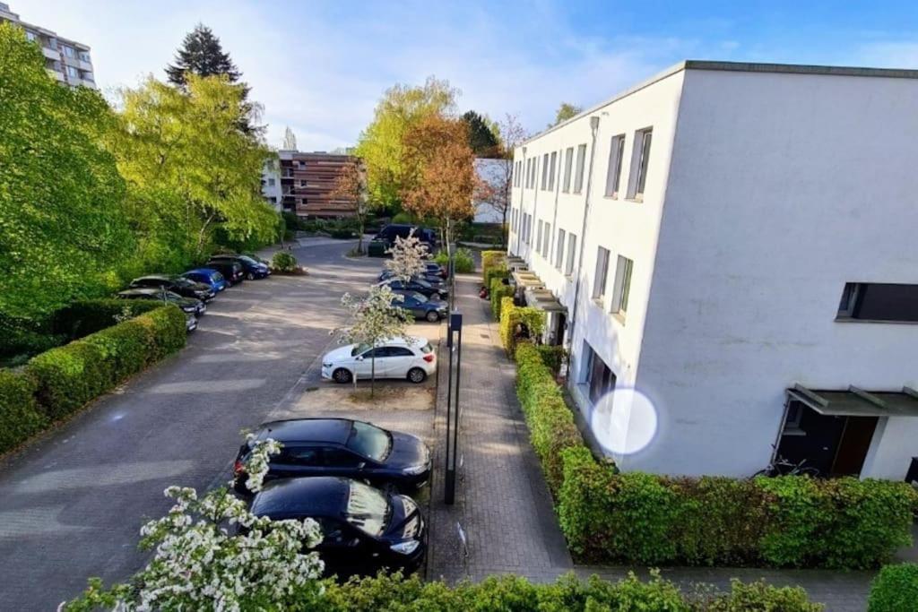Kinderfreundliche Neubauwohnung Am Hagenbecks Tierpark Mit Balkon Und Spielplatz * Hamburg