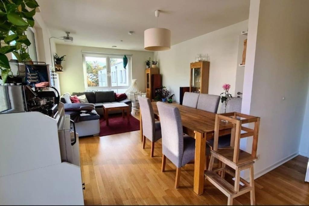 Kinderfreundliche Neubauwohnung Am Hagenbecks Tierpark Mit Balkon Und Spielplatz Apartment Hamburg