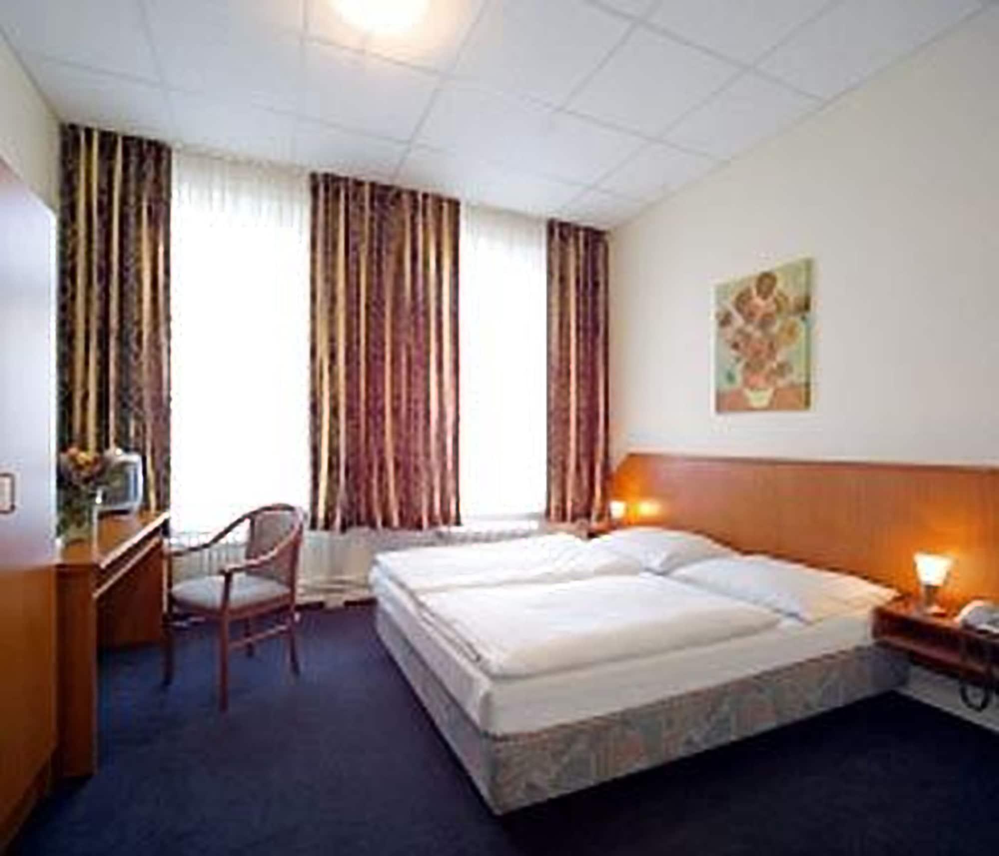 Hotel Terminus Am Hauptbahnhof & Zob 2*