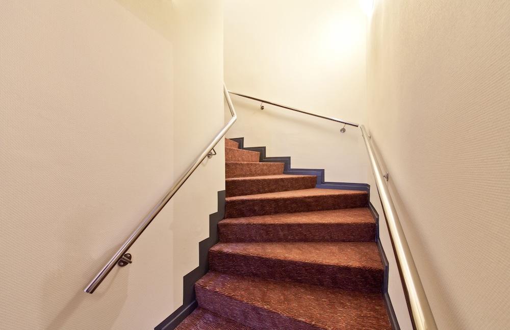 Novum Alster St. Georg Hotel 3*