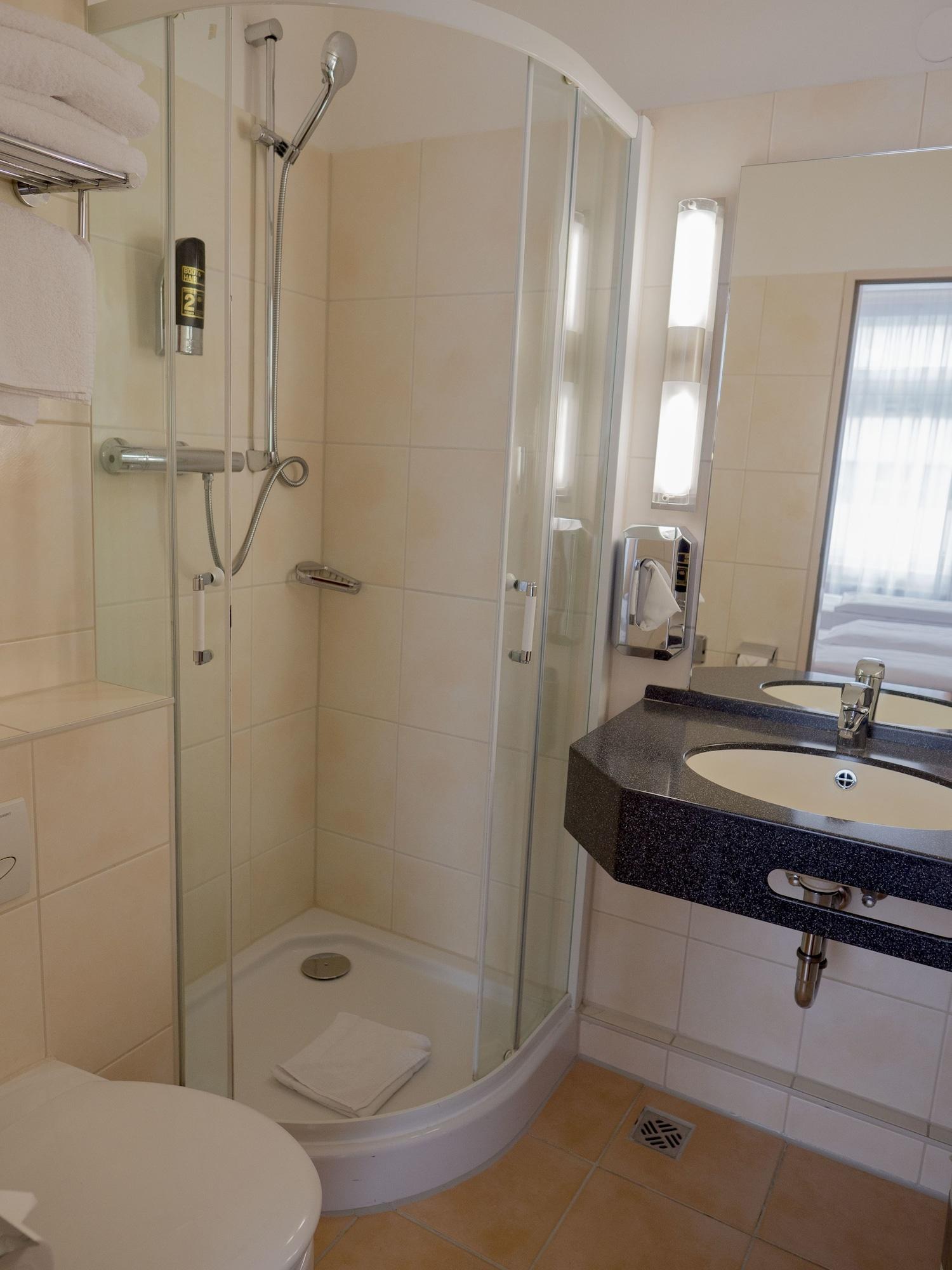 Hotel Lumen Am Hauptbahnhof 3*