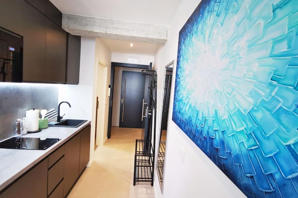 Apartamento Hh 06 By Rockchair - Superhost Status - Modernes Mit Sonnigem Balkon & Premium Boxspringbetten In Winterhude - Geheimtipp *