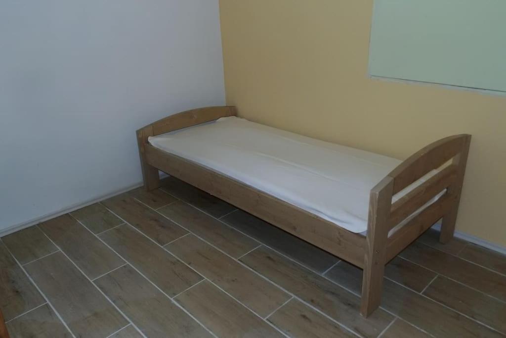 Apartamento Volksdorf 2 Zimmer, 3 Betten, Souterrain Hamburgo