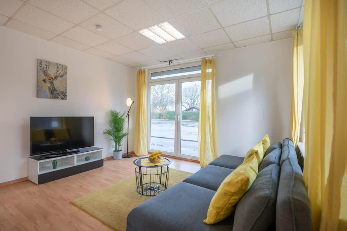 Beautiful 2 Bedroom Incl Parking Appartement *
