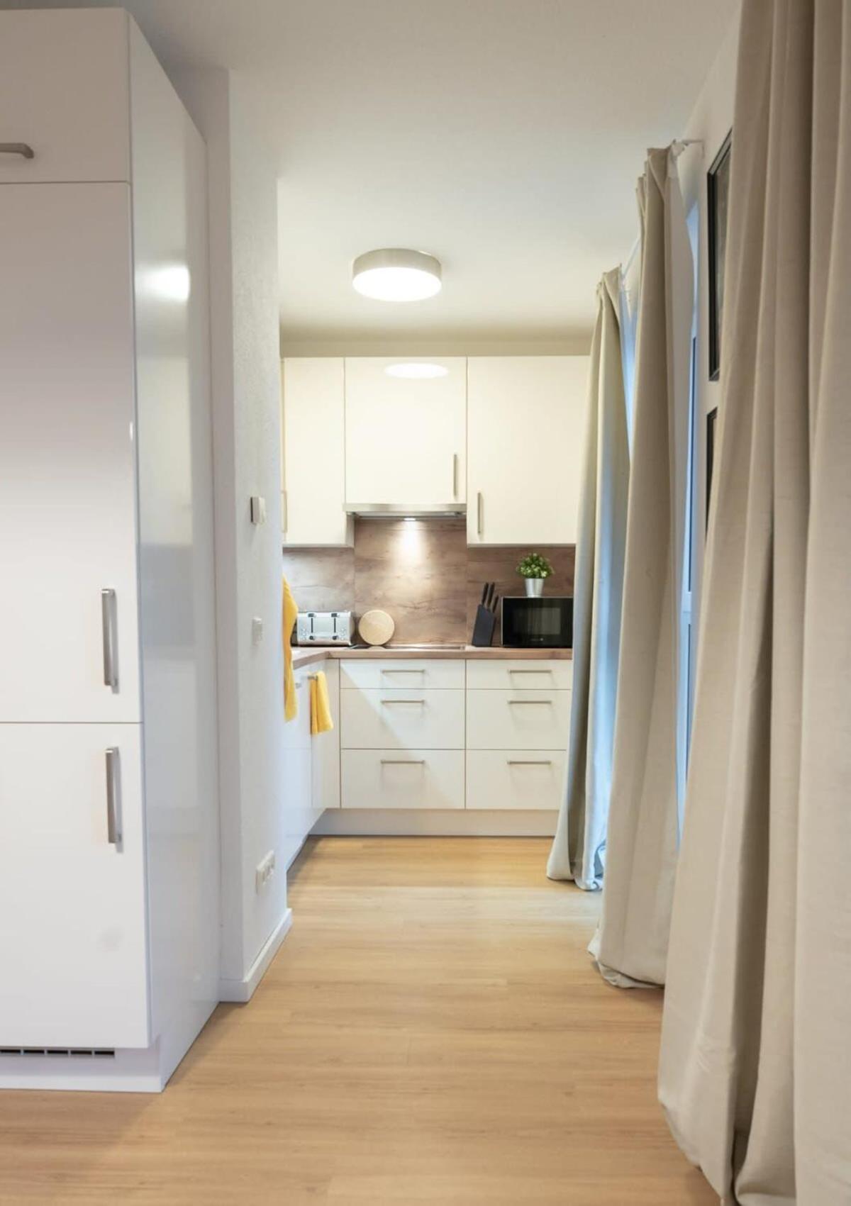 Apartment Four Bedroom In Urban Location