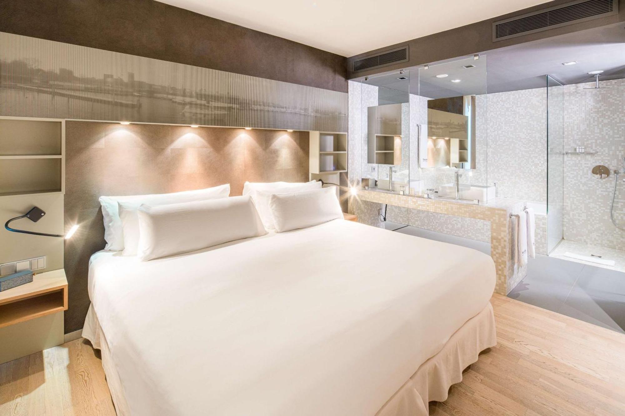 Barcelo 4*