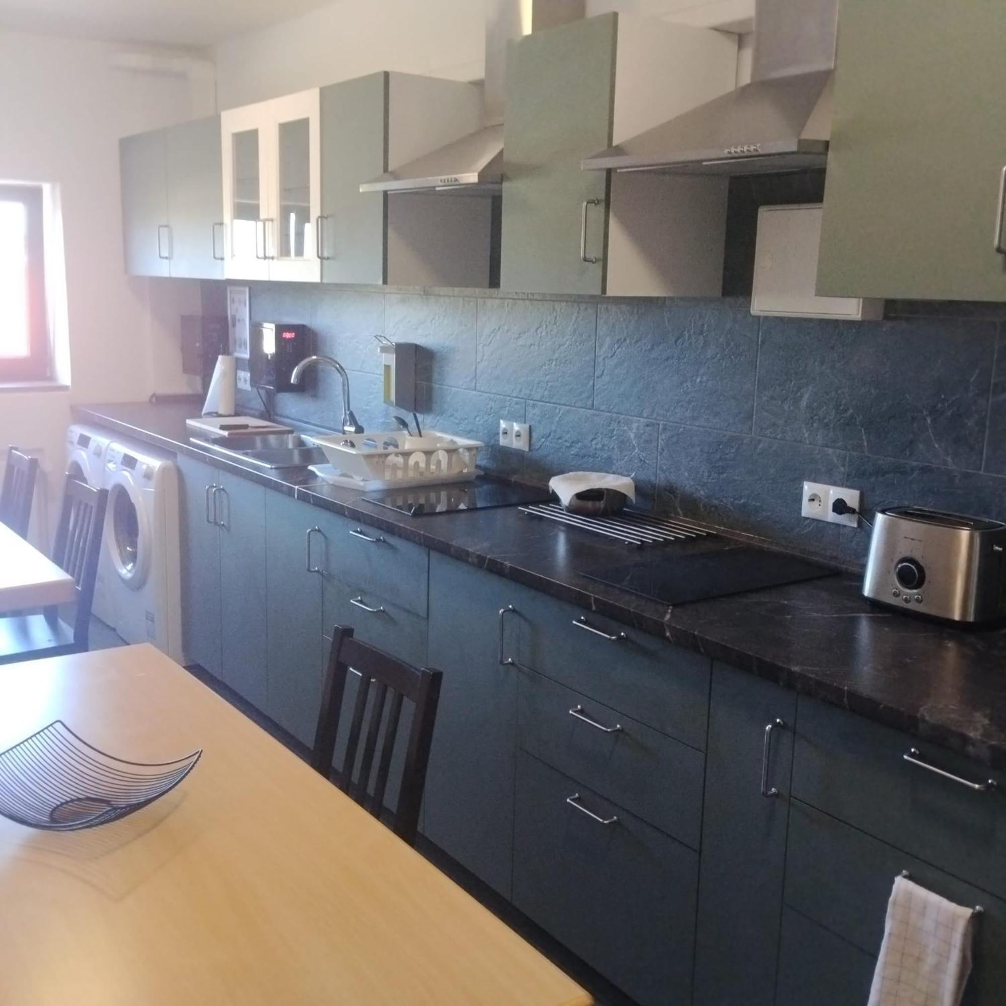 Hostel Monteurzimmer In West Bei Hansezimmer
