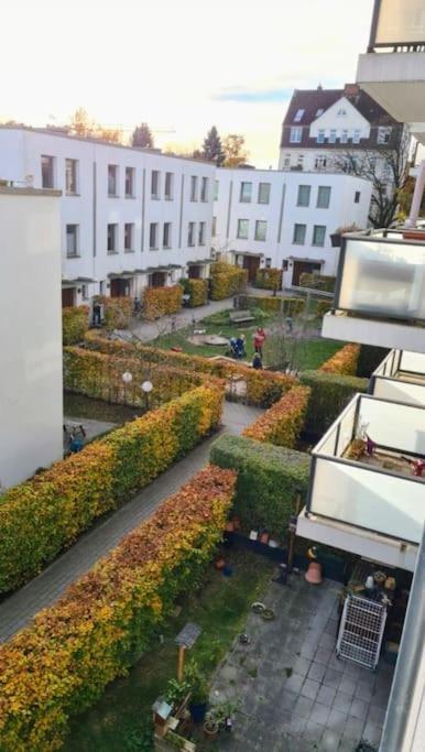 Kinderfreundliche Neubauwohnung Am Hagenbecks Tierpark Mit Balkon Und Spielplatz *