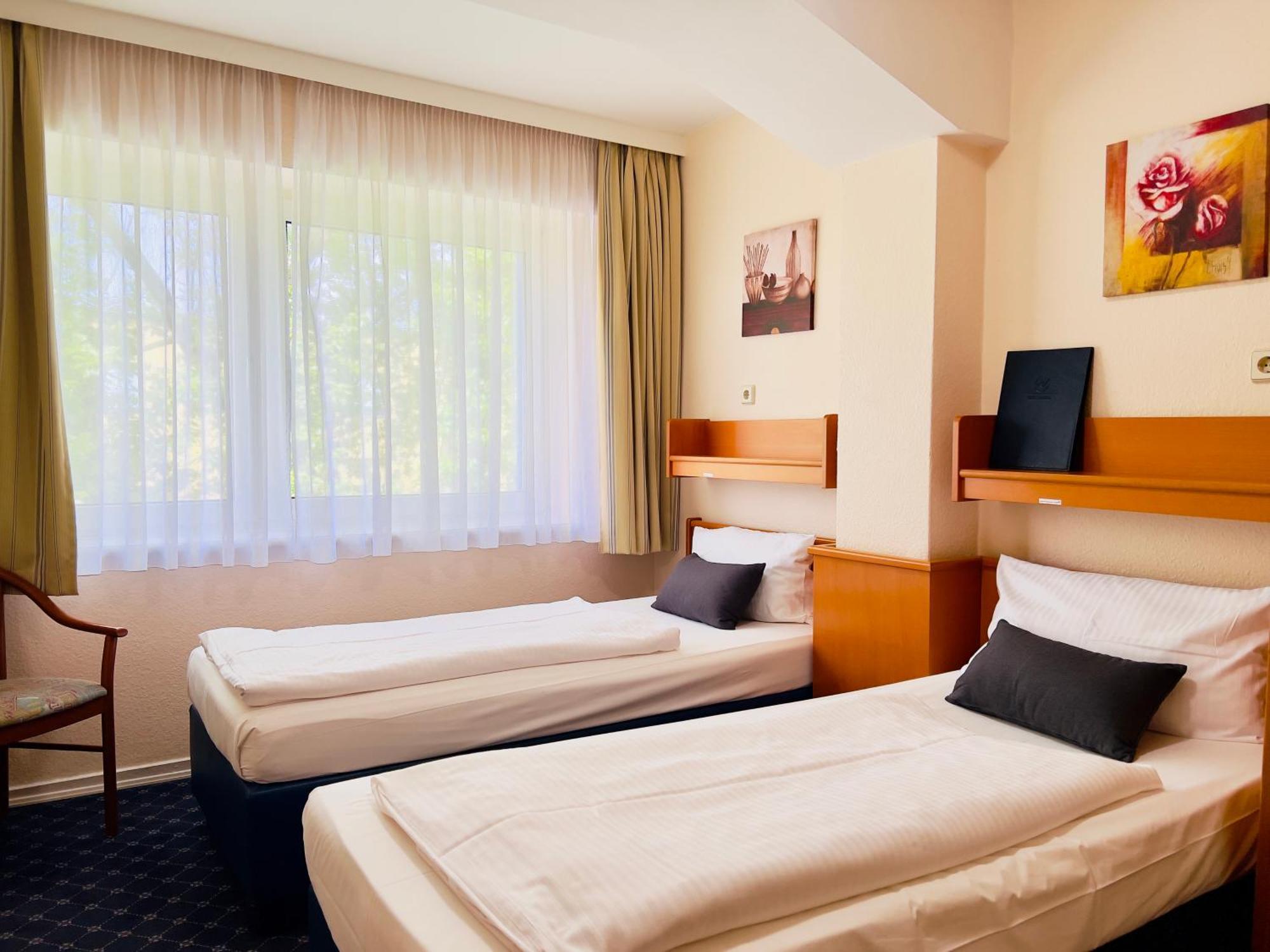 Elbbruecken 3* Hamburg