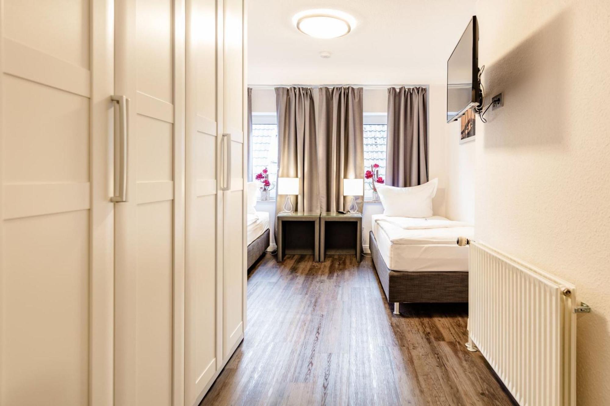 Hotel Zum Zeppelin 3*