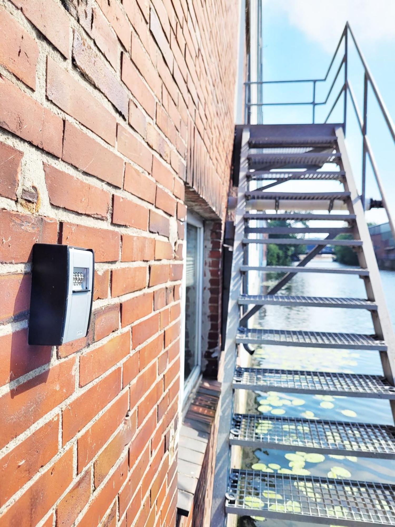 Apartamento Exklusives Hafen-appartement Mit Whirlpool, Mit Wasserblick, City-nah & Eigenem Parkplatz