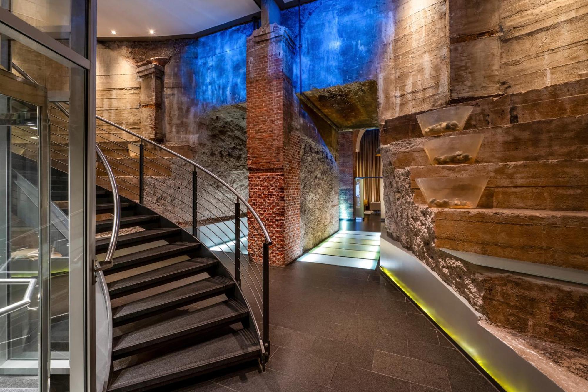 Hotel Moevenpick 4*