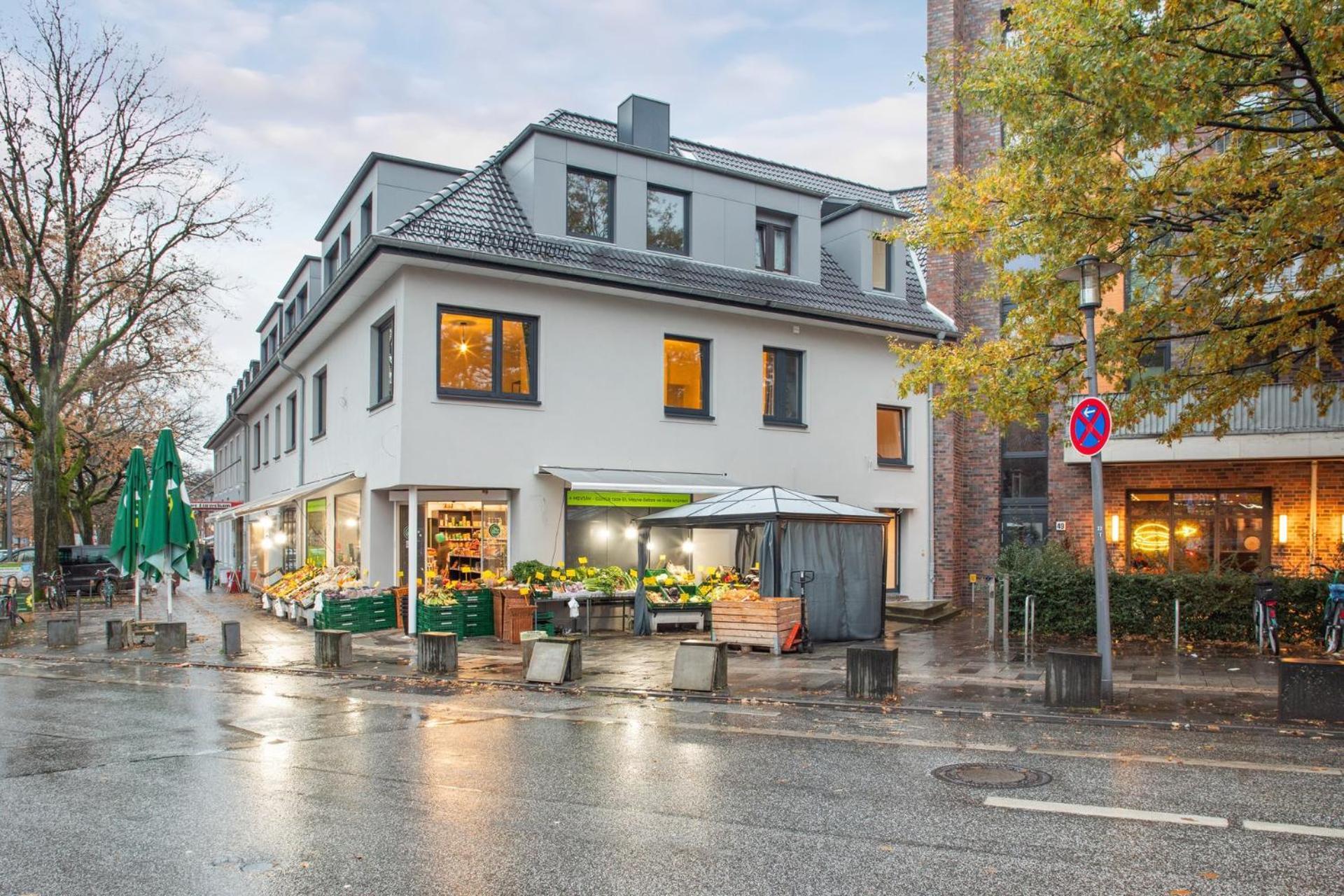 Kranich Mit 3 Zimmern, Infrastrukturlage Hh Langenhorn, Naehe Airport, Boxspringbetten Und Arbeitsplaetzen Mit Glasfaser Wlan Apartment *