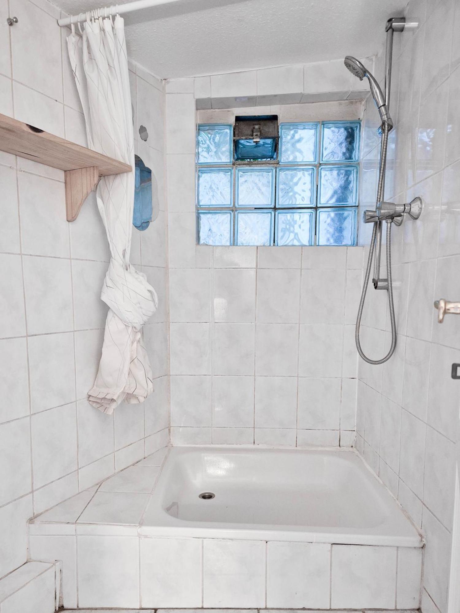 Very Accessible, Cozy And Old Abode But Gold In The Heart Of The Apartment Hamburg