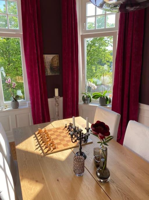 Art Nouveau Penthouse At The Park Hamburg-Harburg
