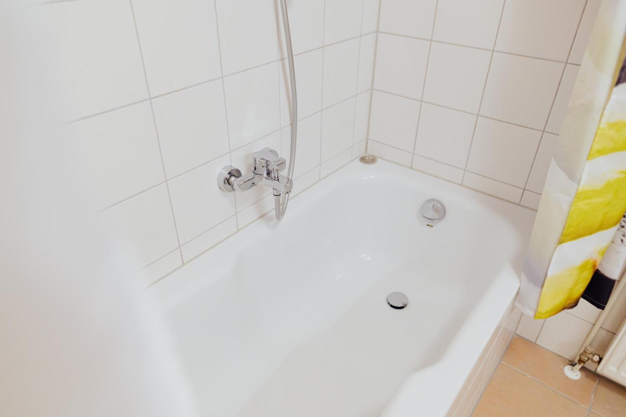 Stylisch Zentral 2zi App 4 P In Appartement *