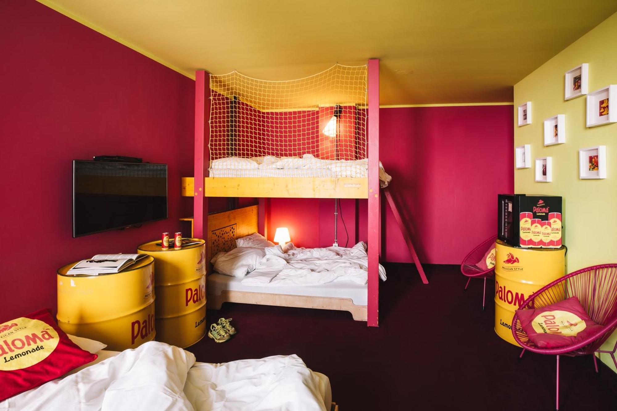 Hotel Superbude Hamburg St Georg 2*