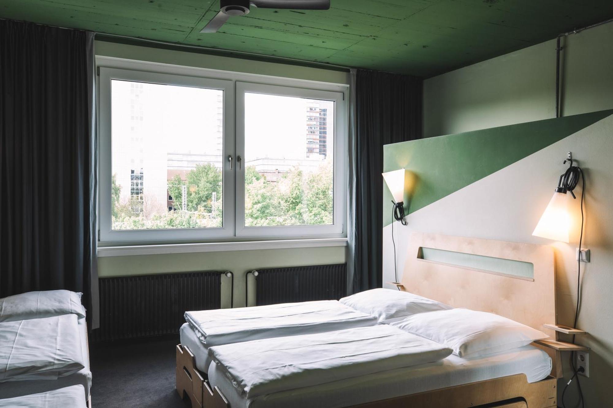 Hotel Superbude Hamburg St Georg 2*