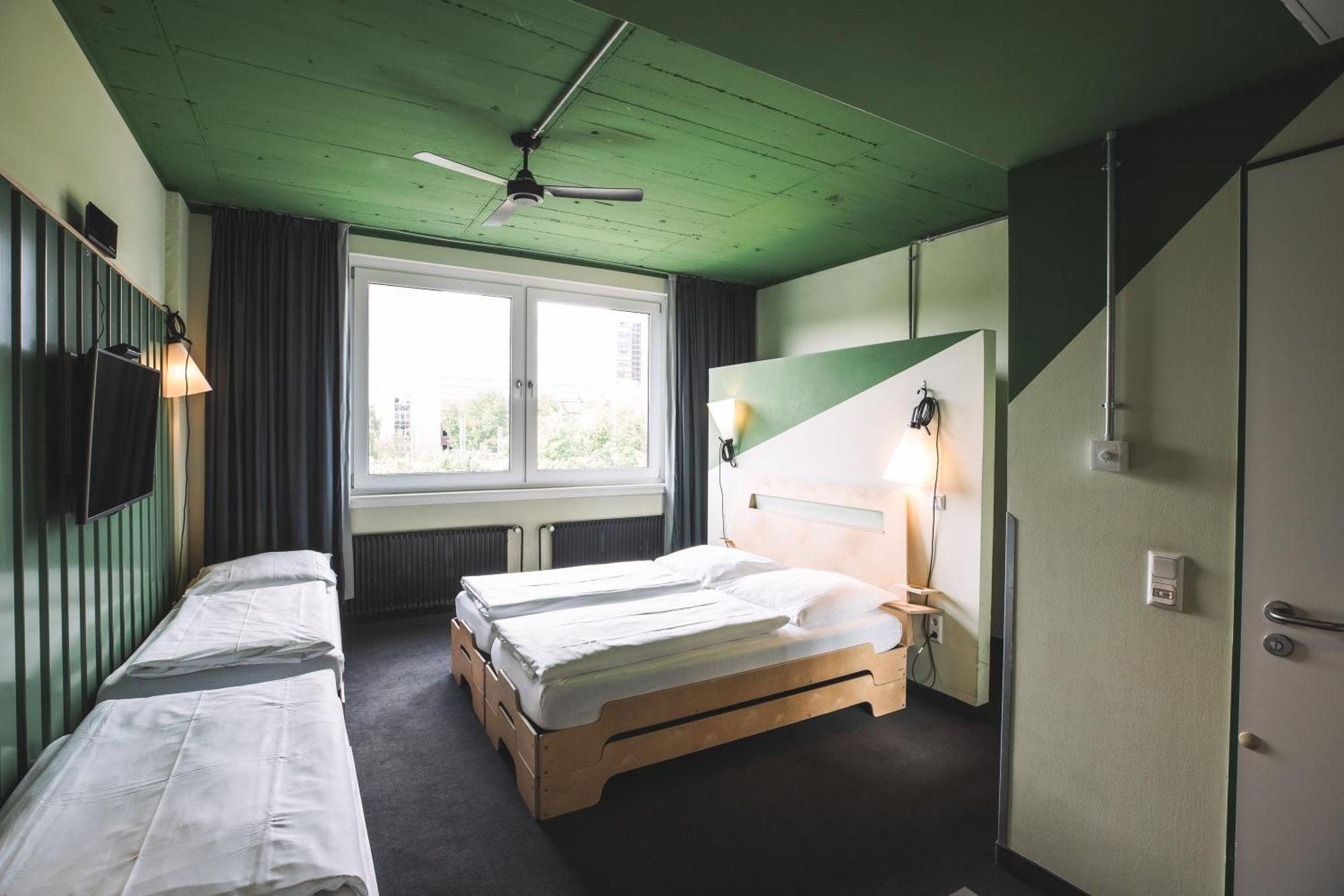 Superbude Hamburg St Georg 2*
