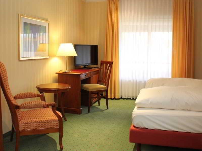 Hotel Alt Lohbruegger Hof 4*