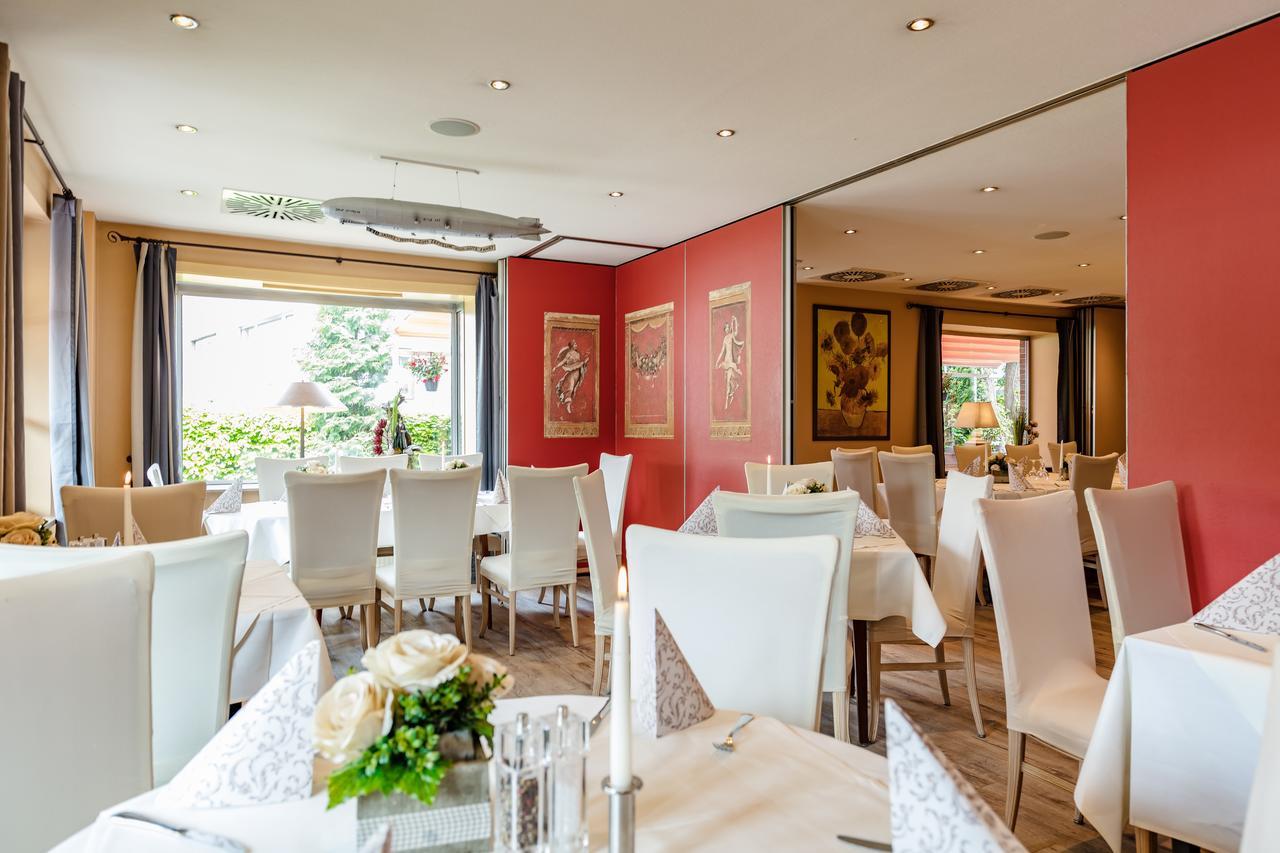 Zum Zeppelin Hotel 3*