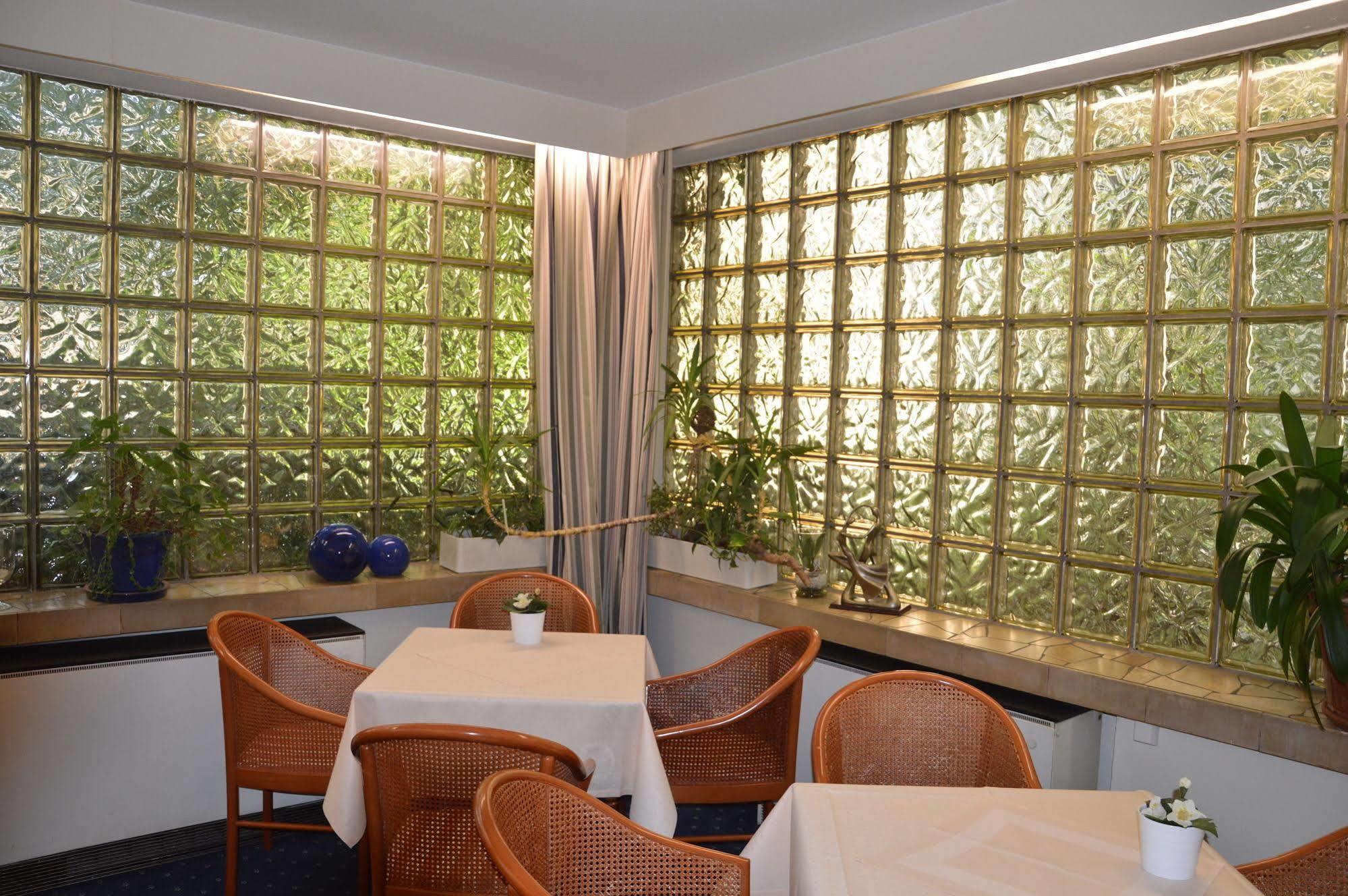Hotel Hotel Commerz Hamburg 2*