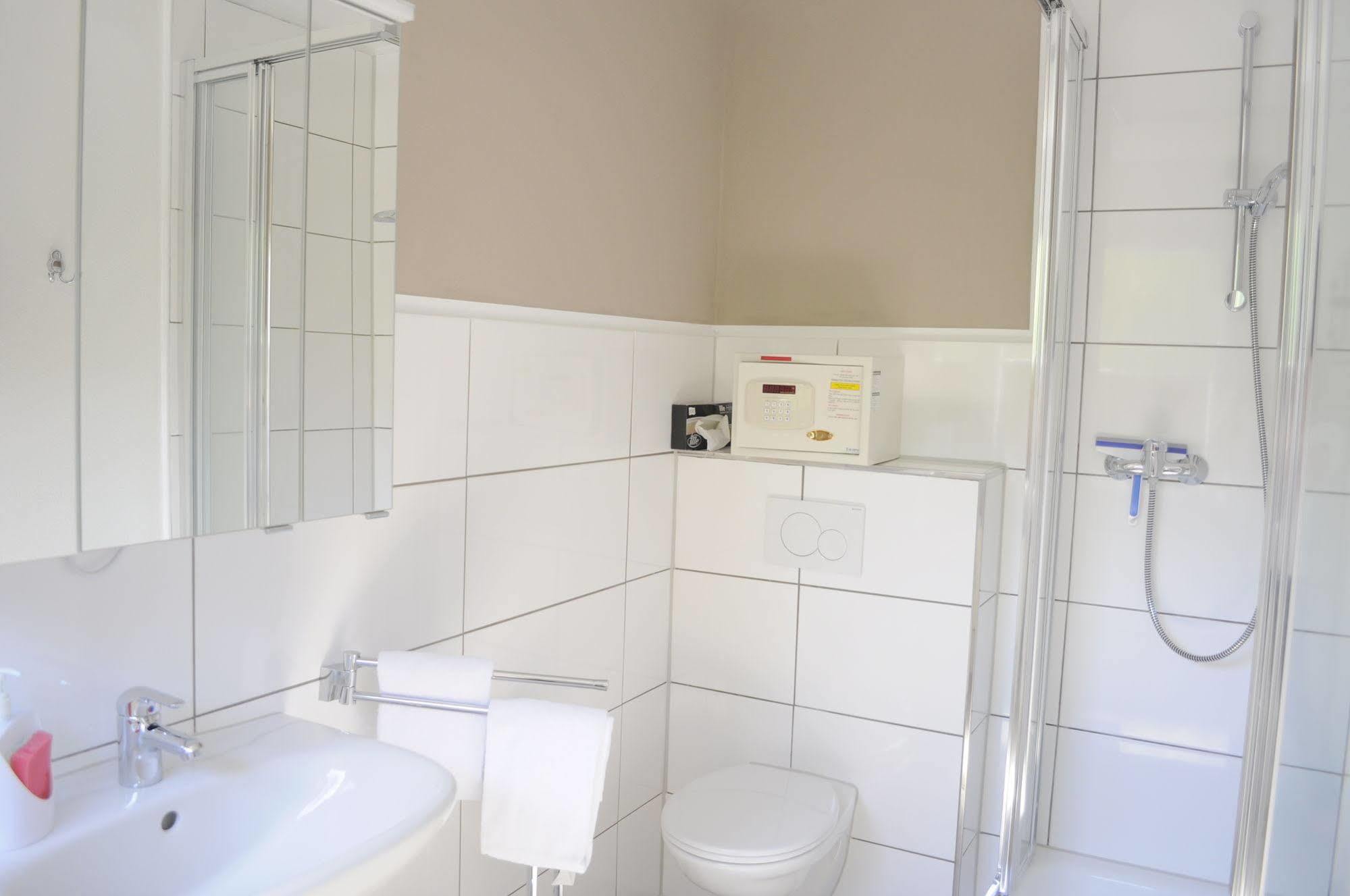 Budapester Hof Gaestehaus Gasthuis 2*