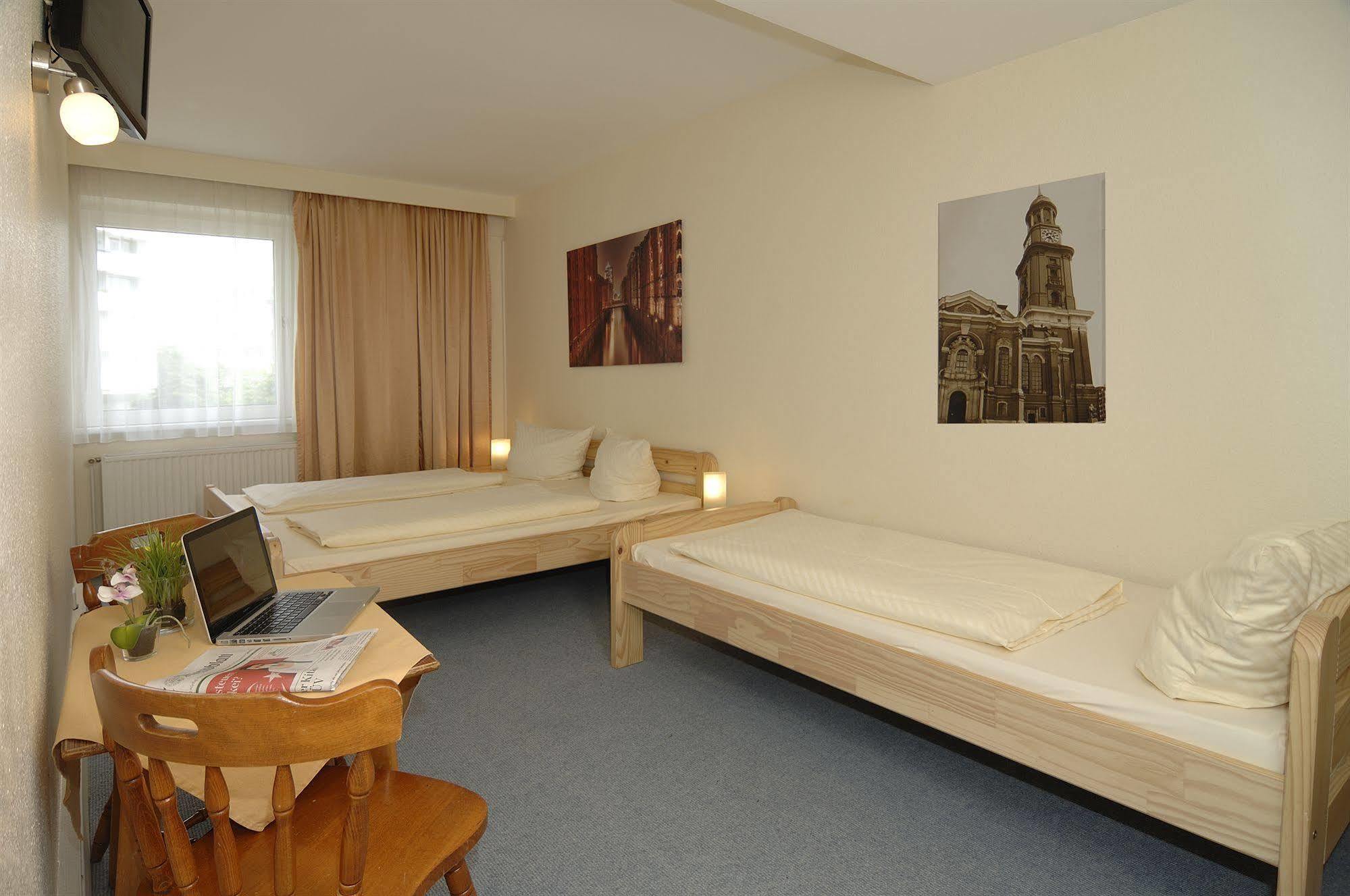 Auto-parkhotel St Pauli Hotel
