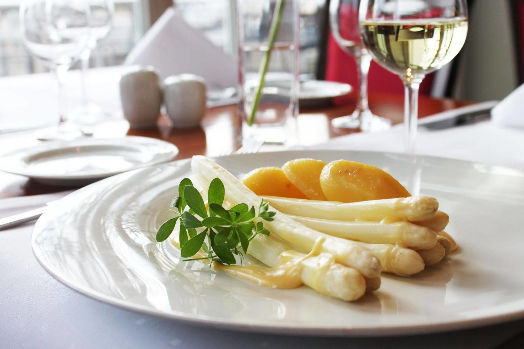 Hafen Hotel 4*