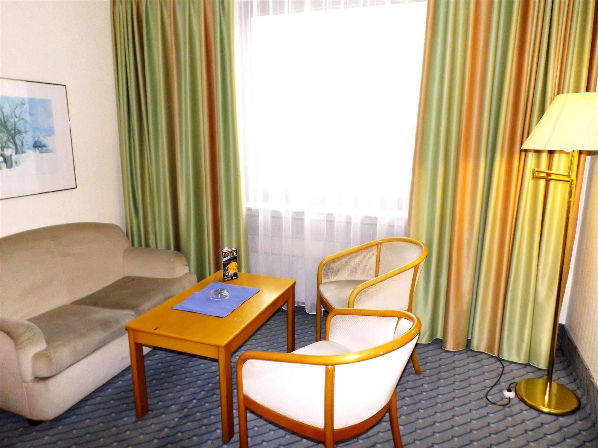 A1 Raststaette & Motel Hamburg-Stillhorn Motel 2*