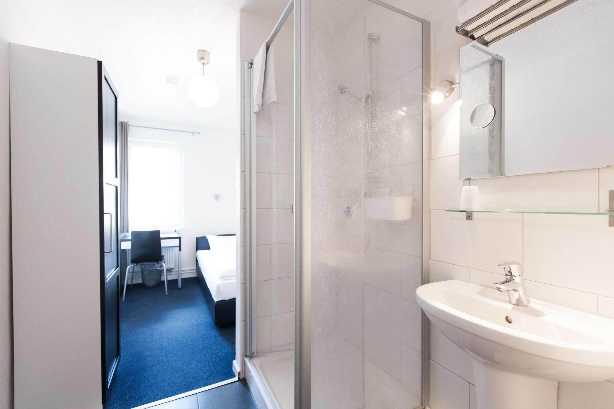 Arcade Hotel & Hostel Hamburg Hotel 2*