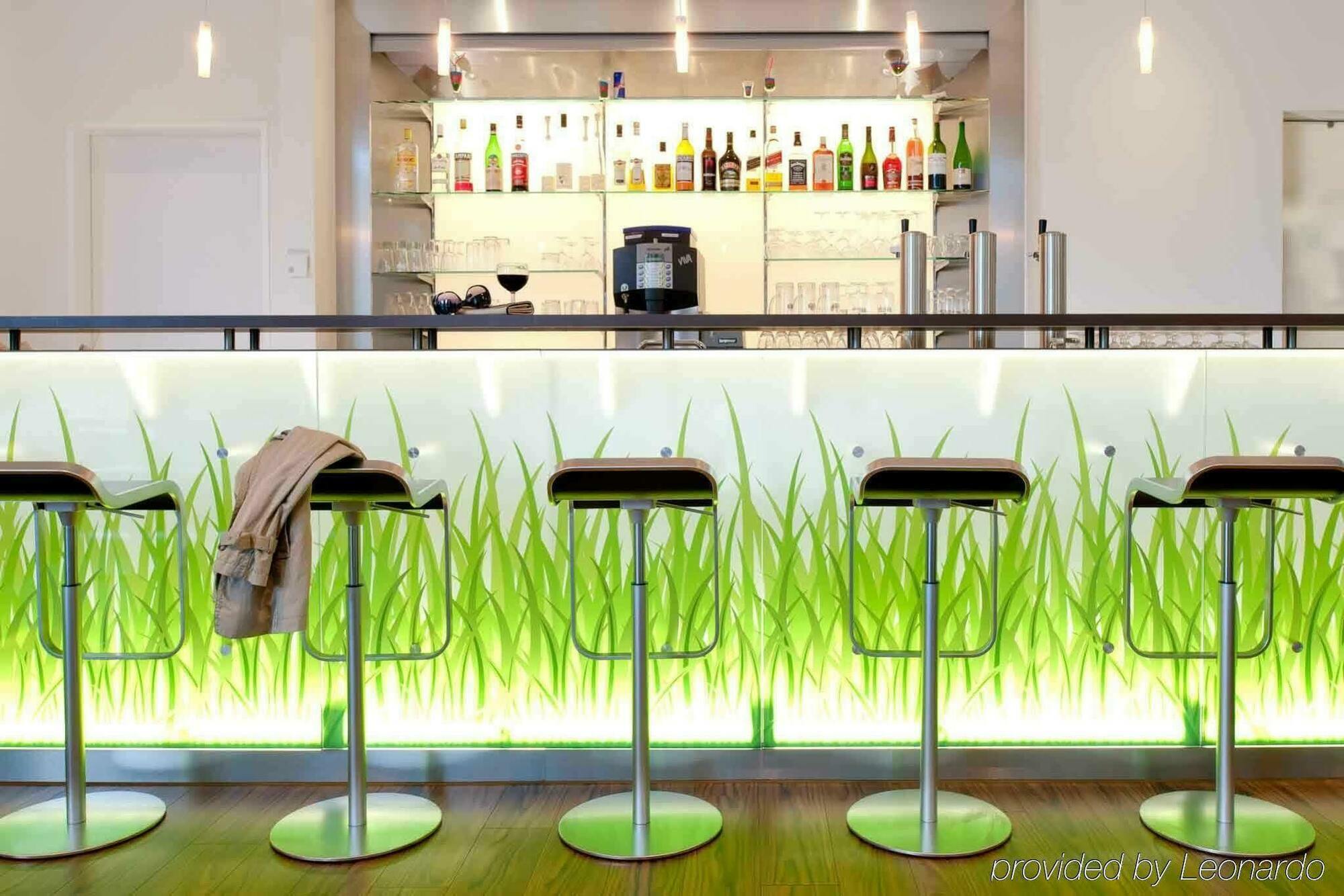 Ibis St. Pauli Messe Hotel 3*