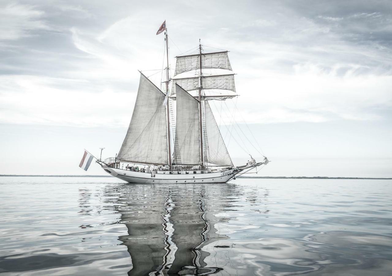 Segelschiff J.r. Tolkien 3* Hamburgo
